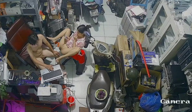 Hack camera vợ đồng Đồng Tháp làm tình trong cửa hàng điện lạnh – 2